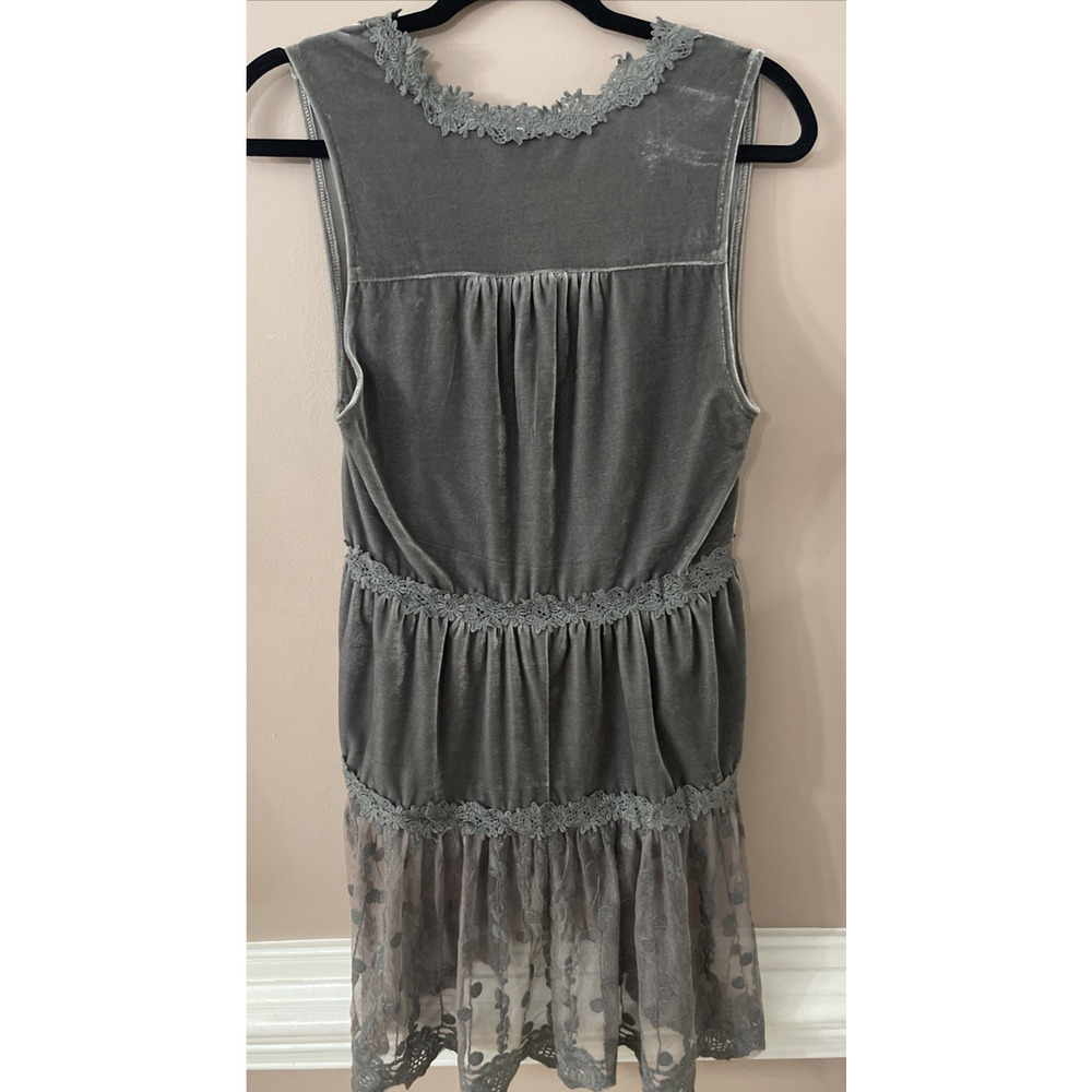 POL Crushed Velvet Tunic Womens M Gray Embroidered V-Neck Fairy Goth Festival - Picture 2 of 9